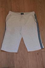 maat 176 Korte jogging broek, Kinderen en Baby's, Kinderkleding | Maat 176, Ophalen of Verzenden, Zo goed als nieuw, Jongen, Broek