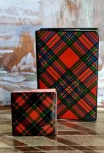 2 Antiek naaigerei Tartan Mauchline Tartanware naaldenboekje, Antiek en Kunst, Verzenden