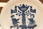 Royal sphinx porseleinen klederdracht bord Nunspeet 44003, Huis en Inrichting, Keuken | Servies, Gebruikt, Ophalen of Verzenden