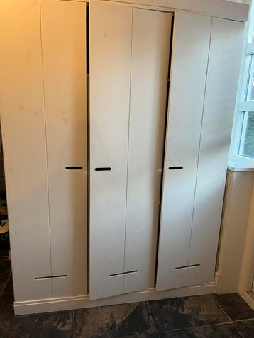 Kast