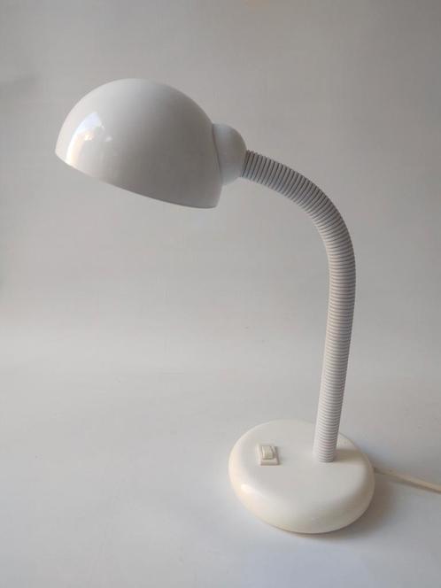 Vintage wit bureaulamp van Massive, Huis en Inrichting, Lampen | Tafellampen, Gebruikt, Minder dan 50 cm, Metaal, Ophalen of Verzenden