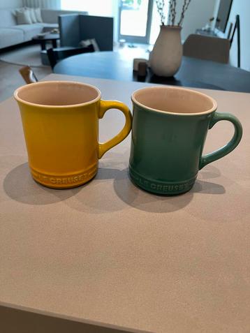 2 x le Creuset cappuccino mokken beschikbaar voor biedingen