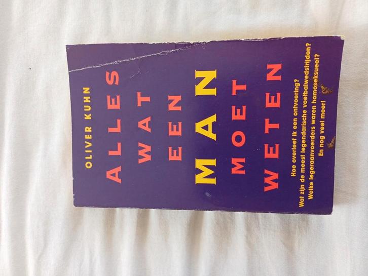 Oliver Kuhn - Alles wat een man moet weten, Boeken, Overige Boeken, Zo goed als nieuw, Ophalen of Verzenden