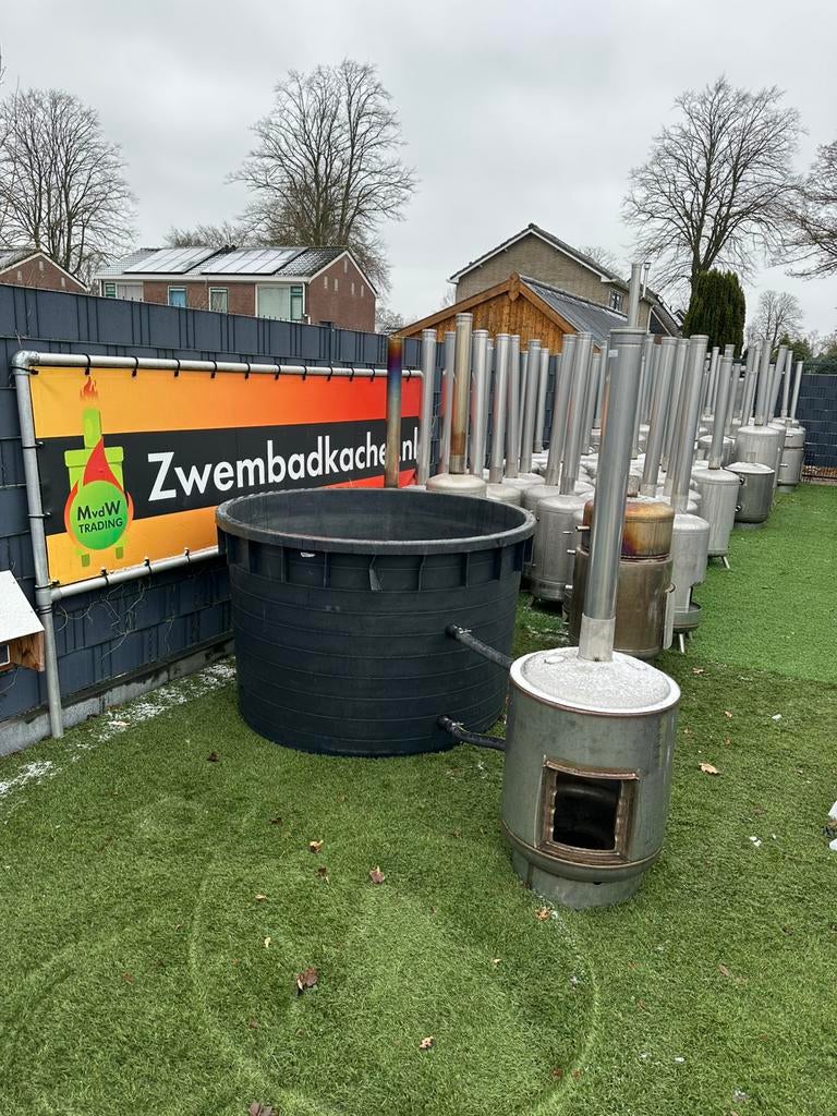 Hottub Basic Compleet! 1000/1500 liter, Tuin en Terras, Bubbelbaden en Hottubs, Zo goed als nieuw, Vast, Ophalen of Verzenden