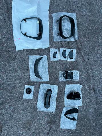 Vespa sprint glans zwart styling set beschikbaar voor biedingen