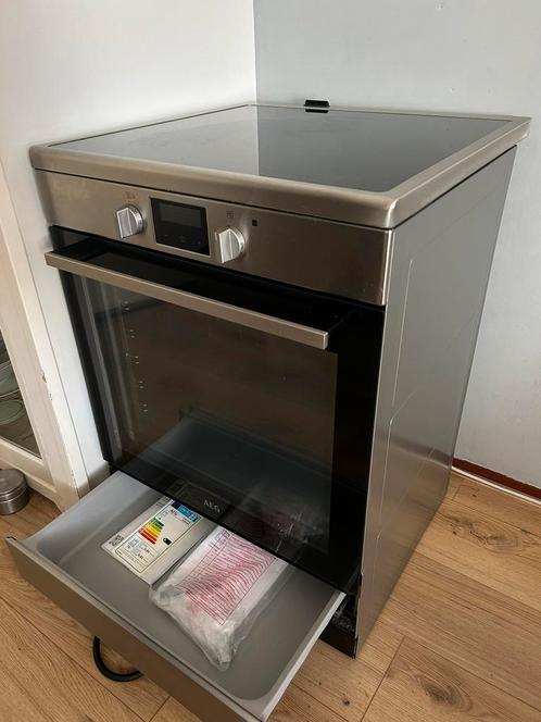 AEG Inductie fornuis (3 maanden oud), Witgoed en Apparatuur, Fornuizen, Nieuw, Vrijstaand, Inductie, 4 kookzones, 85 tot 90 cm