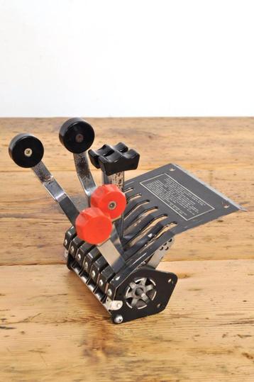 Vintage throttle quadrant gashendel hendel vliegtuig jaren70 beschikbaar voor biedingen