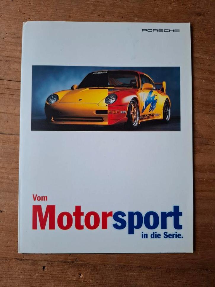 Porsche Vom Motorsport in die Serie folder - 1996, Boeken, Auto's | Folders en Tijdschriften, Gelezen, Porsche, Ophalen of Verzenden