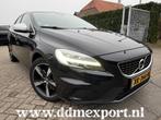 Volvo V40 2.0 D3 Polar+ Sport R-DESIGN PANO/AUT (bj 2019), Gebruikt, Euro 6, 4 cilinders, Zwart
