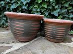 Twee Aardewerk Bloempotten, Tuin en Terras, Ophalen, Gebruikt, Rond, Binnen
