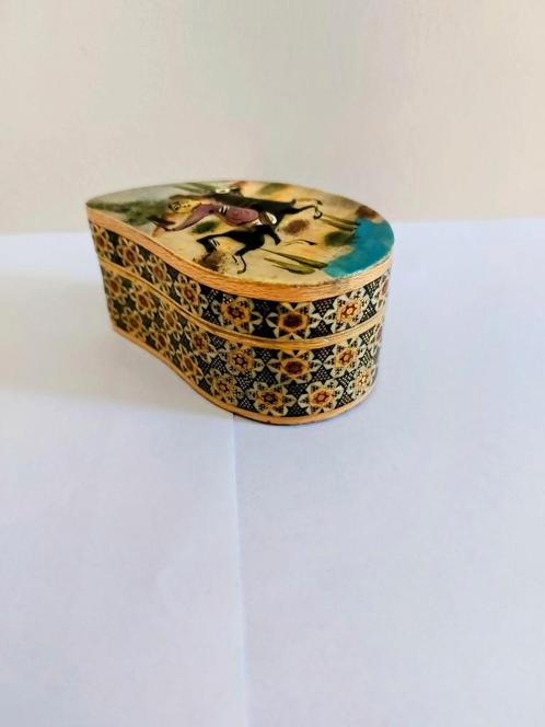 Katham kari doosje perzie., Antiek en Kunst, Kunst | Niet-Westerse kunst, Ophalen of Verzenden