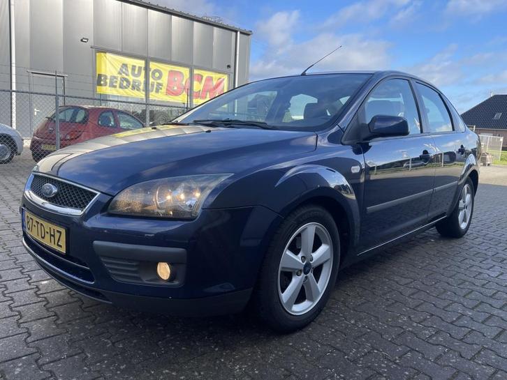 Ford Focus 1.6-16V Futura airco, Auto's, Ford, Bedrijf, Focus, ABS, Airbags, Airconditioning, Boordcomputer, Cruise Control, Elektrische buitenspiegels