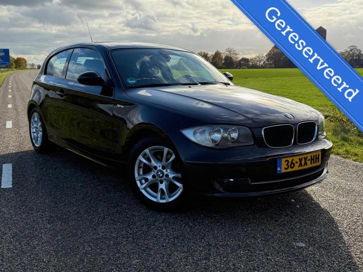 BMW 1-serie 118i Aut High Executive | GERESERVEERD, Auto's, BMW, Bedrijf, Te koop, 1-Serie, ABS, Airbags, Airconditioning, Alarm