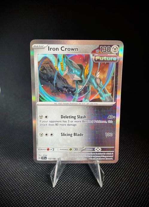 Pokémon Iron Crown holo 132/191 Surging Sparks 2024, Hobby en Vrije tijd, Verzamelkaartspellen | Pokémon, Nieuw, Losse kaart, Verzenden