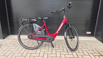 Trek District + 4 Elektrische Fiets - 2021 - Framemaat 50 beschikbaar voor biedingen