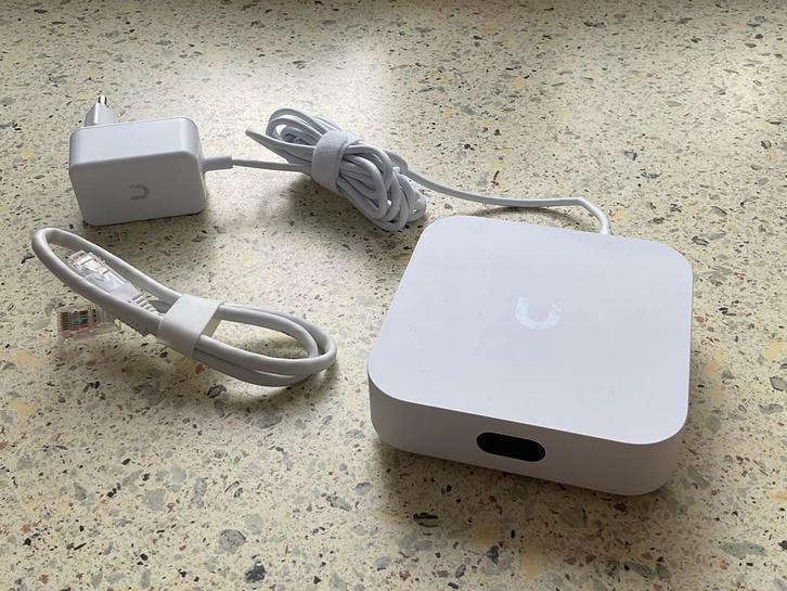 Ubiquiti UniFi Express, Computers en Software, Accesspoints, Zo goed als nieuw, Ophalen of Verzenden