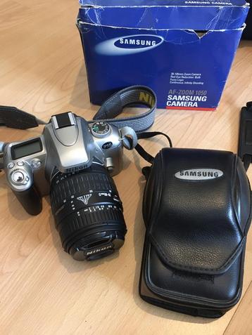 Analoog camera’s Nikon & Samsung  beschikbaar voor biedingen