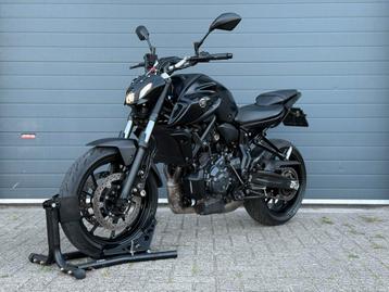 YAMAHA MT 07 ABS A2 35Kw TECH BLACK *AKRAPOVIC*MT-07/MT-09 beschikbaar voor biedingen