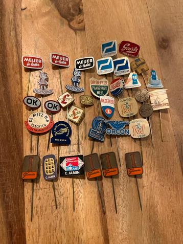 Collectie Reclame Pins beschikbaar voor biedingen