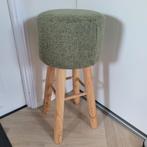 Hoge kruk met groene bekleding, 1 kruk, Ophalen, Zo goed als nieuw