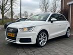 Audi A1 1.0 Tfsi facelift Sportback 2015 Wit Airco, Auto's, Audi, Voorwielaandrijving, Stof, A1, Zwart