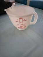 Beslagkom 2 liter tupperware, Ophalen of Verzenden, Zo goed als nieuw, Wit, Bak of Kom