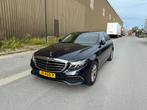 Mercedes-Benz E-Klasse 2.0 E220 D Sedan AUT 2016 Blauw, Auto's, Mercedes-Benz, Automaat, Achterwielaandrijving, Blauw, Leder en Stof