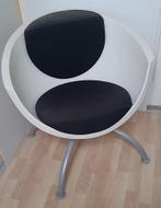 Design-draaistoel Model Gubbo Swivel van Mia Lagerman, Huis en Inrichting, Fauteuils, Ophalen, Metaal, Design, 75 tot 100 cm
