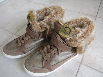 BULLBOXER  LEREN WINTER BOOTS maat 36 NIEUW beschikbaar voor biedingen