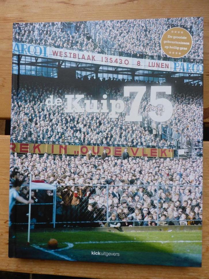 De Kuip 75, Boeken, Sportboeken, Zo goed als nieuw, Balsport, Ophalen of Verzenden
