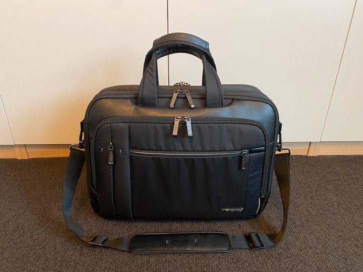 Samsonite Spectrolite 3.0 laptoptas 2025, Computers en Software, Laptoptassen, Zo goed als nieuw, 15 inch, Ophalen of Verzenden