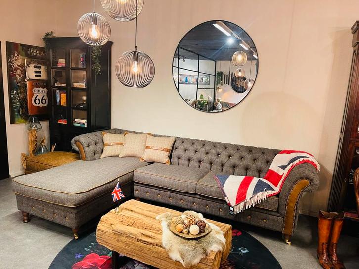 HENLEY CHESTERFIELD BANK MET CHAIS LONGUE HARRIS TWEED STOF, Huis en Inrichting, Banken | Bankstellen, Nieuw, Vierpersoons of meer