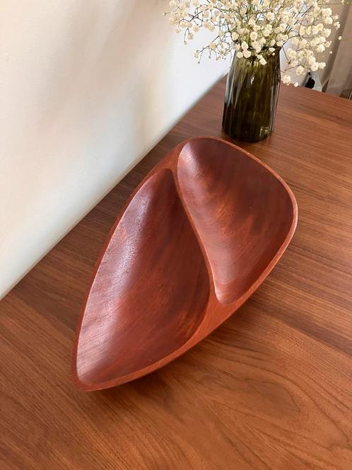 Grote Vintage schaal van teakhout. Deens design., Huis en Inrichting, Woonaccessoires | Schalen en Manden, Zo goed als nieuw, Schaal