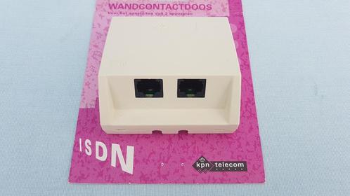 ISDN Wandcontactdoos voor aansluiten van 2 apparaten, Telecommunicatie, ISDN en ADSL, Zo goed als nieuw, Splitter, Ophalen of Verzenden