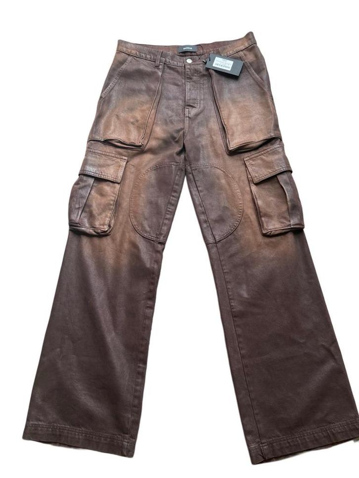 Nahmias waxed denim logo cargo pant, Kleding | Heren, Broeken en Pantalons, Zo goed als nieuw, Overige maten, Bruin, Ophalen of Verzenden