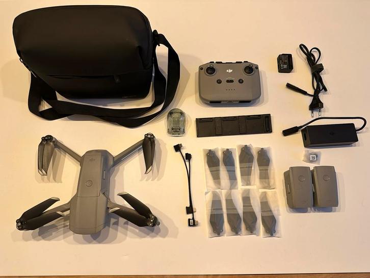 DJI Air 2 Fly More Combo -occasion - goede staat-128gb kaart, Audio, Tv en Foto, Drones, Zo goed als nieuw, Drone met camera, Ophalen of Verzenden