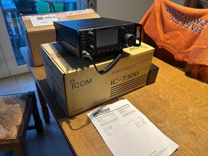 icom ic-7300 (7/2024), Telecommunicatie, Zenders en Ontvangers, Zo goed als nieuw, Zender en Ontvanger, Ophalen