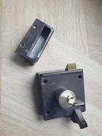 Lips oplegslot met sleutel, Doe-het-zelf en Verbouw, Ophalen of Verzenden, Gebruikt, IJzer, Slot