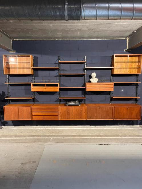 Poul Cadovius by Royal System vintage modulair wandsysteem, Antiek en Kunst, Curiosa en Brocante, Ophalen of Verzenden