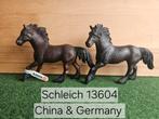 Schleich 13604 Friese merrie met of zonder vaantje uit 2006, Ophalen of Verzenden, Zo goed als nieuw, Paard, Beeldje of Figuurtje