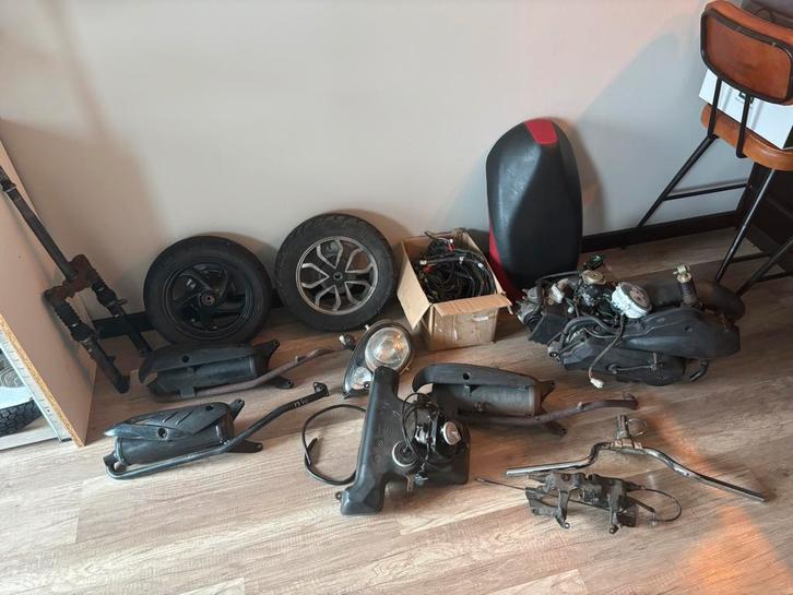 SYM Mio 2015 | Onderdelen (1koop), Fietsen en Brommers, Scooters | SYM, Zo goed als nieuw, Mio, Benzine, Ophalen of Verzenden