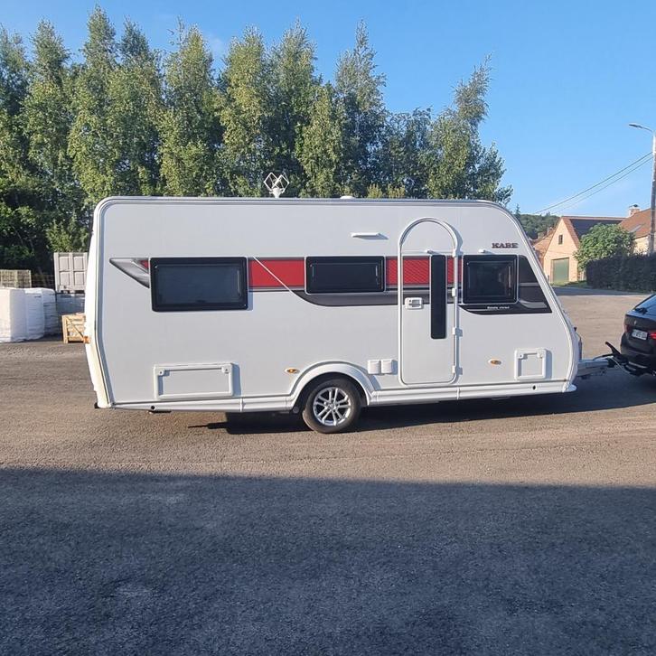 KABE ESTATE 470 GLE, Caravans en Kamperen, Caravans, Particulier, tot en met 4, 1000 - 1250 kg, Rondzit, Kabe, 2 aparte bedden