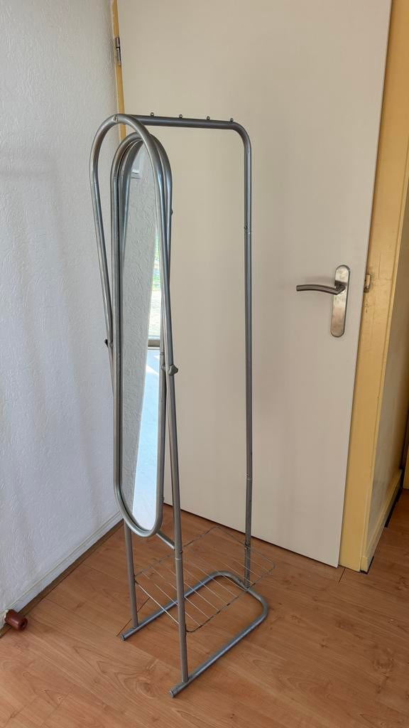 Spiegel met kledingrek, Huis en Inrichting, Woonaccessoires | Spiegels, Ophalen, Gebruikt, 150 tot 200 cm, Rechthoekig