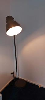 Ikea hektar, staande lamp, Huis en Inrichting, Lampen | Vloerlampen, Ophalen, Zo goed als nieuw, 150 tot 200 cm