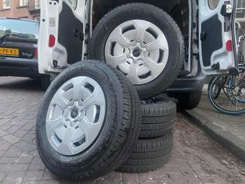 Nieuwe Ford custom banden 6x120 2024 beschikbaar voor biedingen