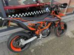 KTM 690 SMC R ABS 2022, Bedrijf, SuperMoto