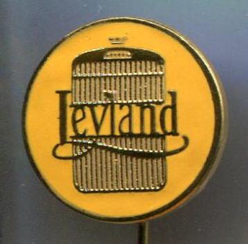 LEYLAND geel email op zilverkleurig auto speldje ( B_214 ) beschikbaar voor biedingen