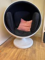 Retro design kuipstoel, Huis en Inrichting, Stoelen, Ophalen, Stof, Gebruikt, Eén