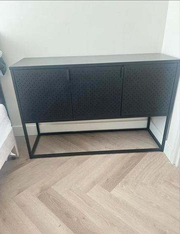 Zwart - Metaal Dressoir beschikbaar voor biedingen