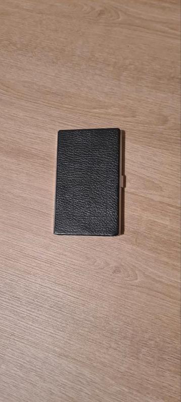 Pasjes houder beschikbaar voor biedingen